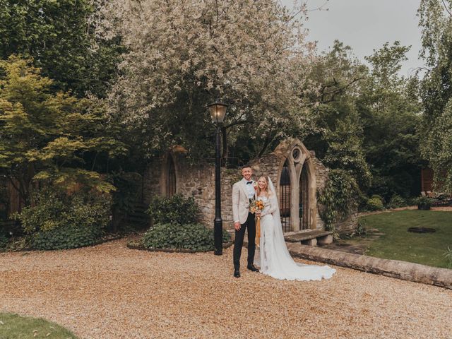 Josh and Sarah's Wedding in Launton, Oxfordshire 24