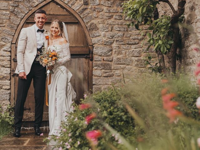 Josh and Sarah's Wedding in Launton, Oxfordshire 27