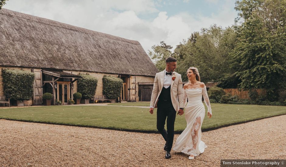 Josh and Sarah's Wedding in Launton, Oxfordshire