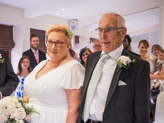 Barbra and Paul&apos;s Wedding in Calverton, Nottinghamshire 25