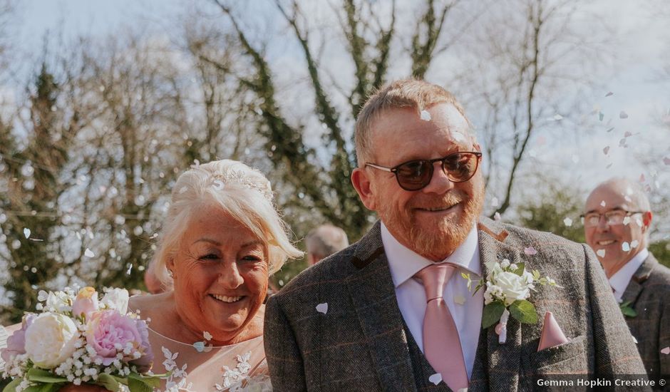 Steve and Christine's Wedding in Willerby, East Riding of Yorkshire