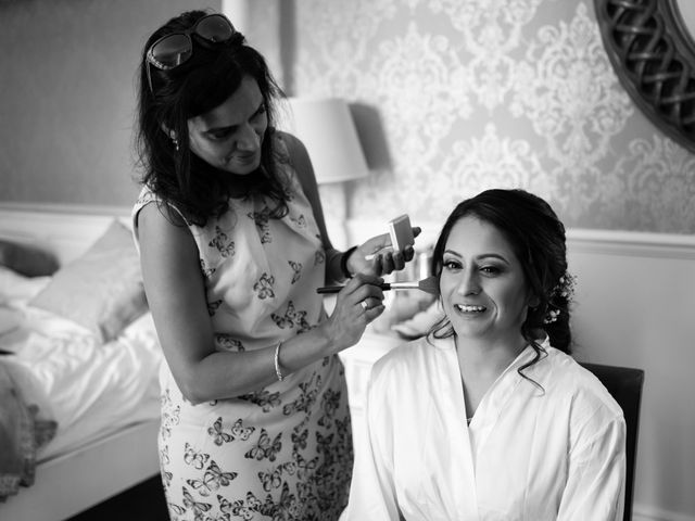 Hanif and Aleeza&apos;s Wedding in Hemel Hempstead, Hertfordshire 3