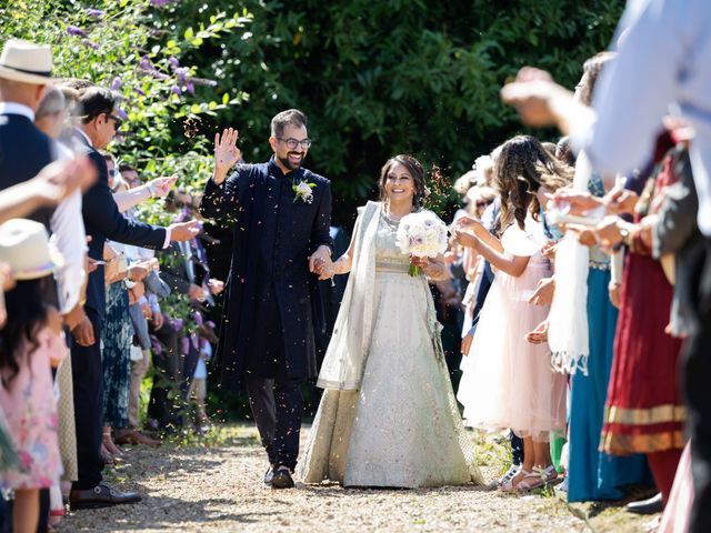 Hanif and Aleeza&apos;s Wedding in Hemel Hempstead, Hertfordshire 21