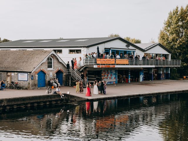 Tom and Isabel&apos;s Wedding in Walthamstow, South West London 59