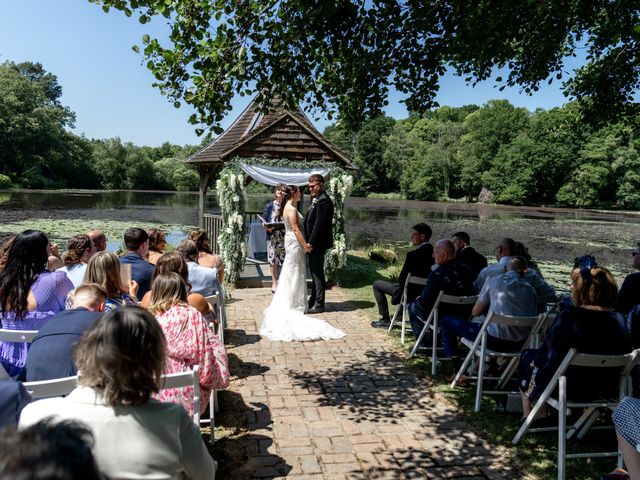 Aylish and Connor&apos;s Wedding in Battle, East Sussex 7