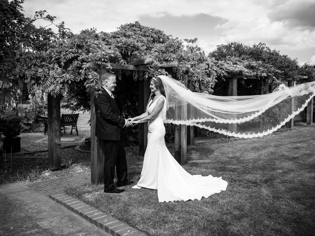 Ian and Jane&apos;s Wedding in Hatfield Woodhouse, South Yorkshire 2