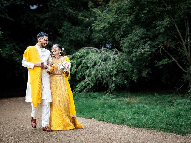 Shahir and Ujal&apos;s Wedding in Oxford, Oxfordshire 12