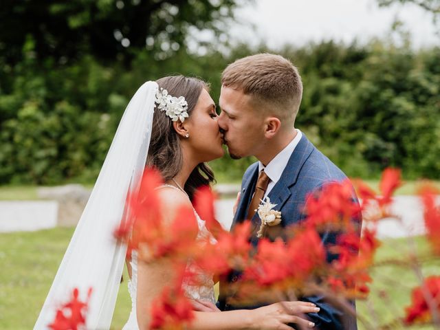 Scott and Beth&apos;s Wedding in Liskeard, Cornwall 63