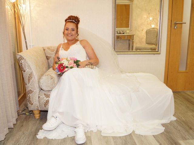 Darrell and Chelsea&apos;s Wedding in Salford, Greater Manchester 18