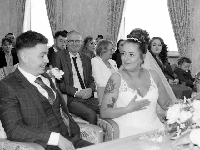 Darrell and Chelsea&apos;s Wedding in Salford, Greater Manchester 22