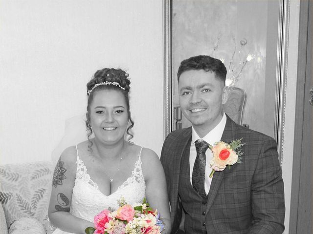 Darrell and Chelsea&apos;s Wedding in Salford, Greater Manchester 33