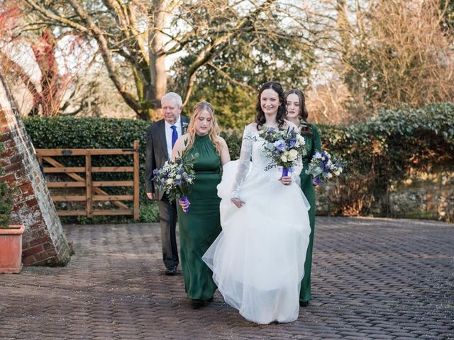 Catriona and Arran&apos;s Wedding in Henley On Thames, Oxfordshire 13