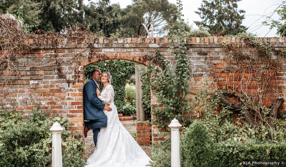 Jacob and Mollie's Wedding in Banbury, Oxfordshire