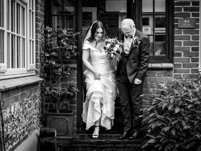 Marc and Molly&apos;s Wedding in Dorney, Berkshire 19