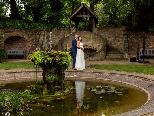 Luke and Liz&apos;s Wedding in Sutton Coldfield, West Midlands 17