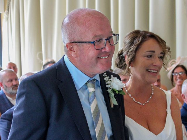 Roger and Helen&apos;s Wedding in Poulton Le Fylde, Lancashire 3