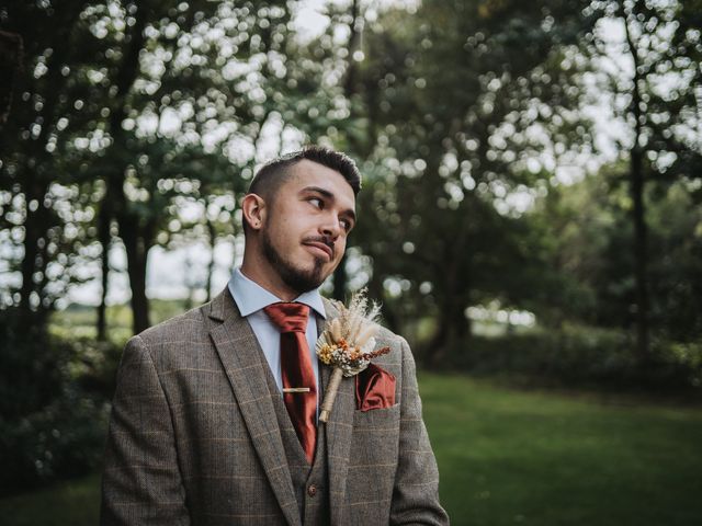 Connor and Libbie&apos;s Wedding in Tonbridge, Kent 24