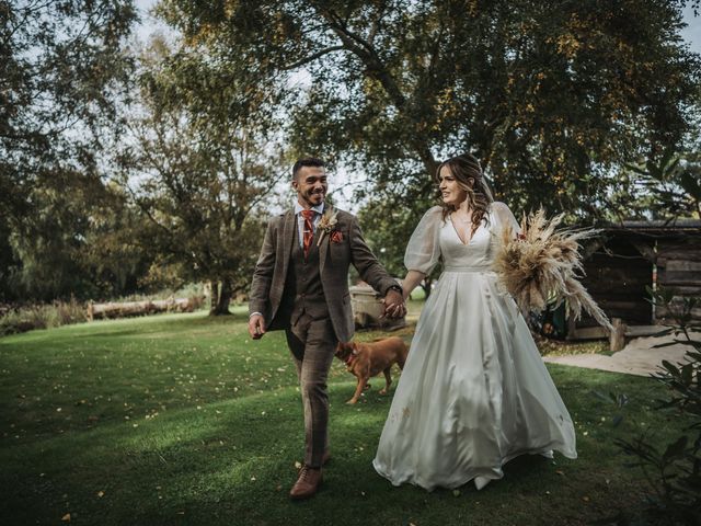 Connor and Libbie&apos;s Wedding in Tonbridge, Kent 45