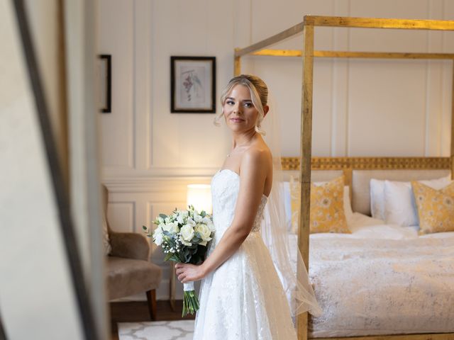 Ben and Hannah's Wedding in Salisbury, Wiltshire 5