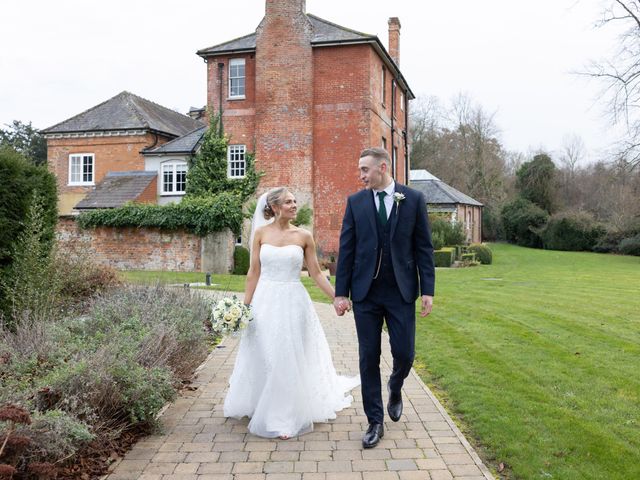Ben and Hannah's Wedding in Salisbury, Wiltshire 28