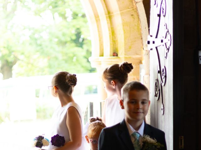 Chris and Laura&apos;s Wedding in Gloucester, Gloucestershire 4