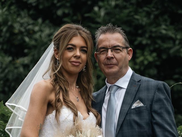 Steven and paige's Wedding in Hull, East Riding of Yorkshire 27