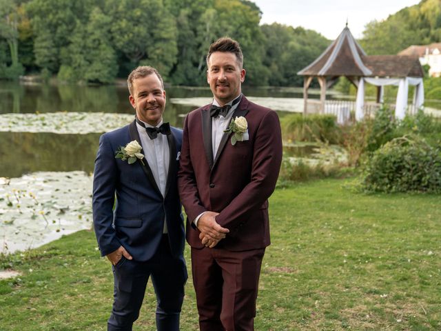Brendon and Jay&apos;s Wedding in Battle, East Sussex 39