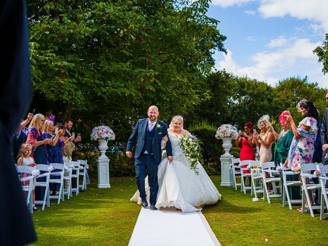 Keelan and Samantha&apos;s Wedding in Wellingborough, Northamptonshire 9