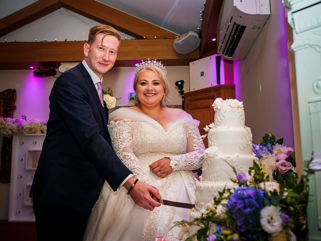 Keelan and Samantha&apos;s Wedding in Wellingborough, Northamptonshire 22