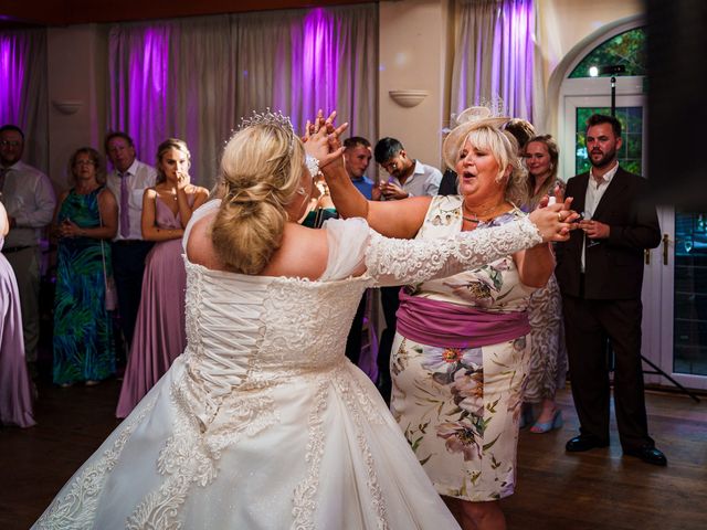 Keelan and Samantha&apos;s Wedding in Wellingborough, Northamptonshire 27