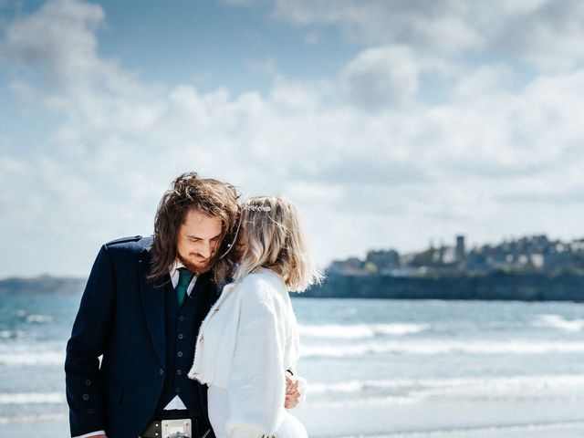 Vincent and Annina&apos;s Wedding in St Andrews, Fife &amp; Angus 16