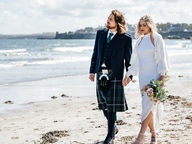 Vincent and Annina&apos;s Wedding in St Andrews, Fife &amp; Angus 18