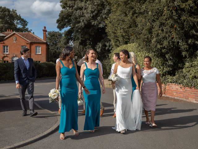 Micheal and Shannon&apos;s Wedding in Lincoln, Lincolnshire 11