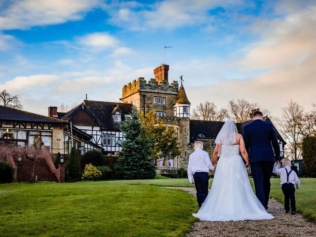 Polly and Ian&apos;s Wedding in East Grinstead, West Sussex 20