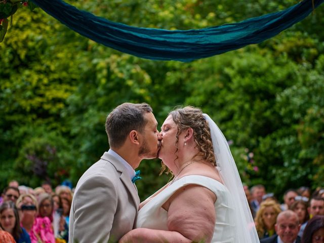 Damien and Kelly's Wedding in Northampton, Northamptonshire 8