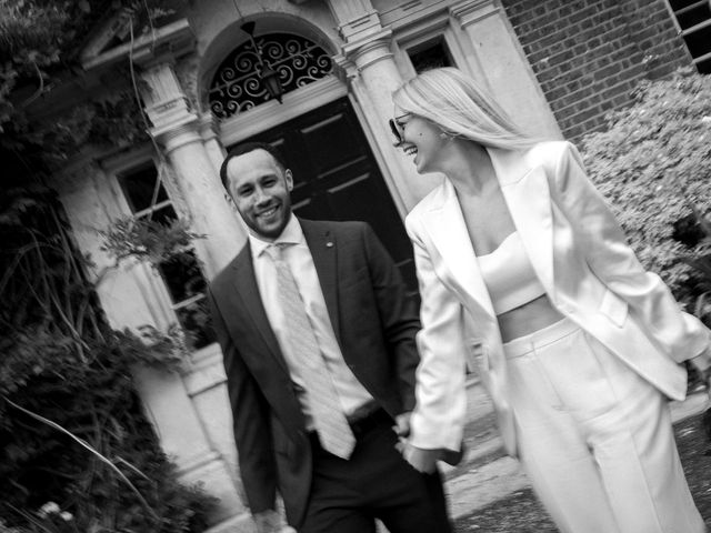 Andrew and Eva's Wedding in Merton, South West London 19