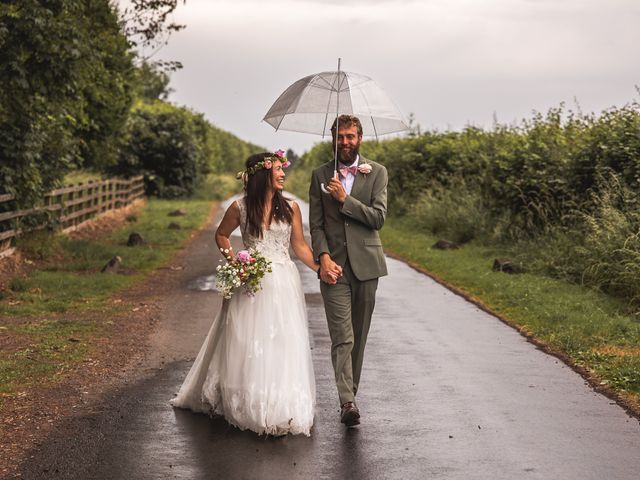 Gary and Joanne's Wedding in Cleobury Mortimer, Worcestershire 21