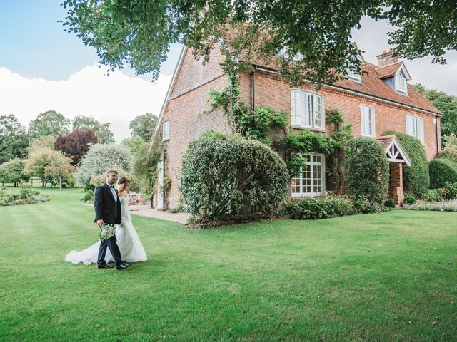 Harry and Donna's Wedding in Whitchurch, Hampshire 12