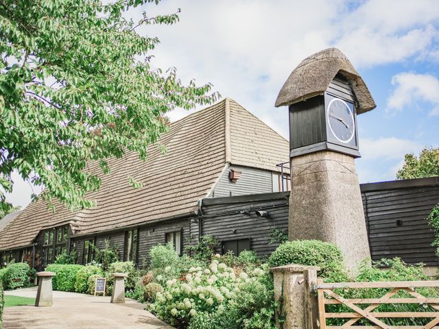 Harry and Donna's Wedding in Whitchurch, Hampshire 17