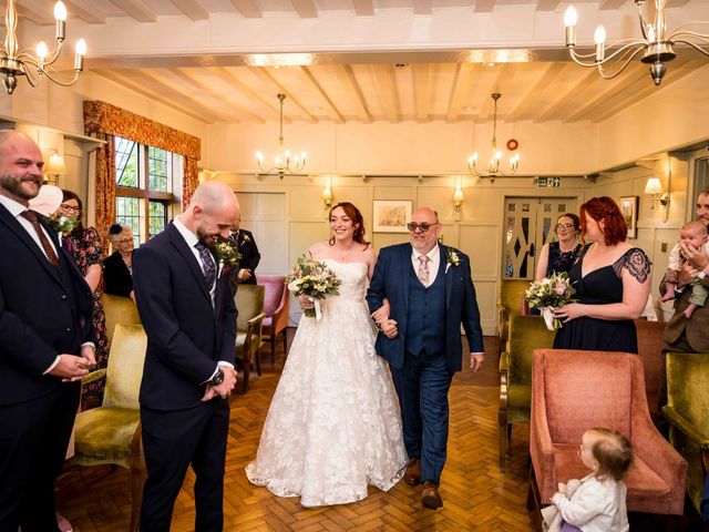 Gary and Becky's Wedding in Beaulieu, Hampshire 25