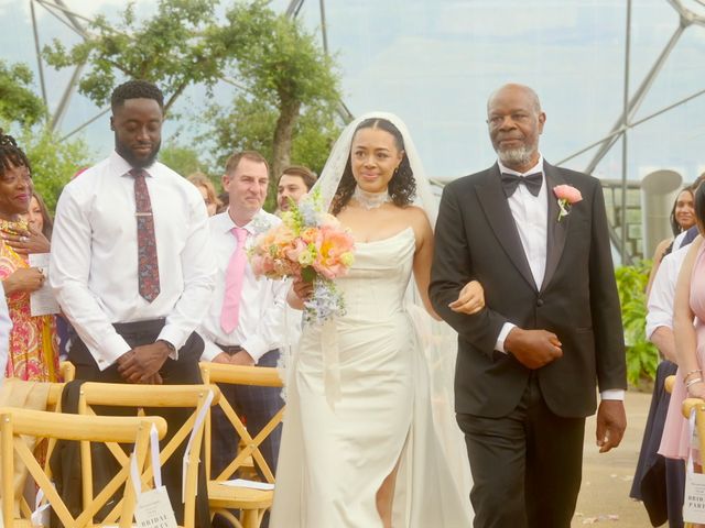 Jay and Elize's Wedding in Eden Project, Cornwall 12