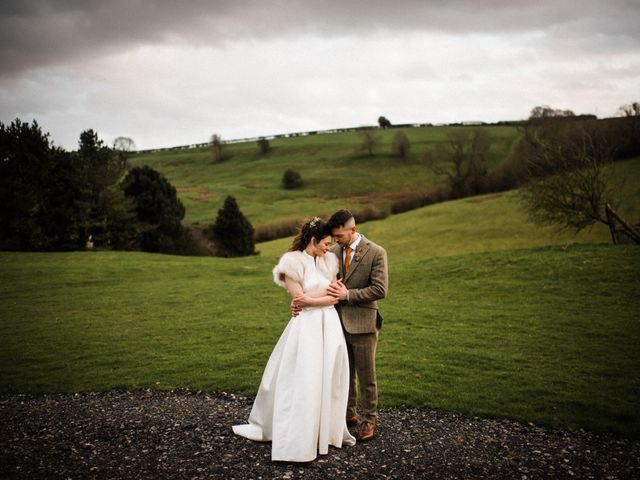 Mike and Olivia&apos;s Wedding in Tetbury, Gloucestershire 37