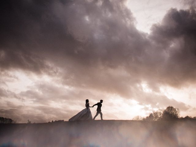 Mike and Olivia&apos;s Wedding in Tetbury, Gloucestershire 40