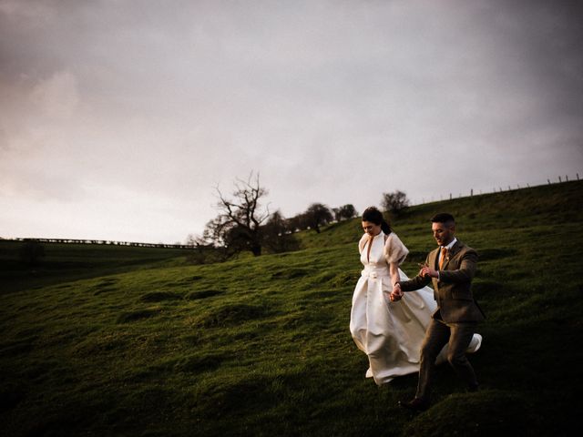 Mike and Olivia&apos;s Wedding in Tetbury, Gloucestershire 42