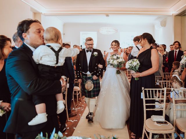 Kirsty and Mitchell's Wedding in Harlow, Essex 15