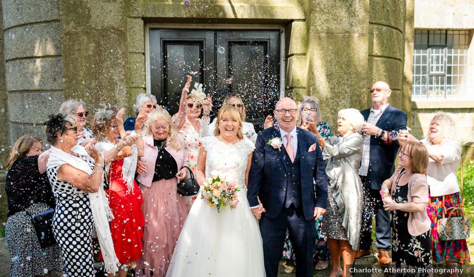 Susan and Robert's Wedding in Helston, Cornwall