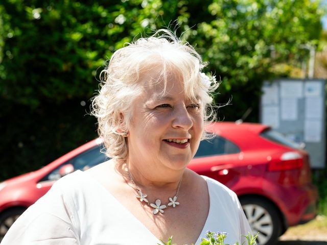 Lin and Mike's Wedding in St Austell, Cornwall 9