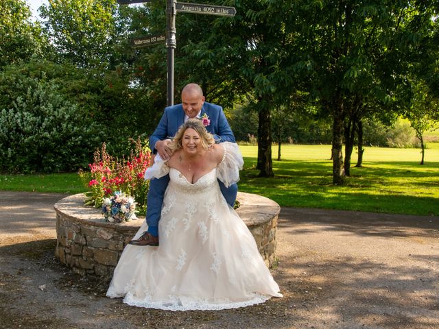 Craig and Mandie&apos;s Wedding in Barry, Vale Of Glamorgan 2