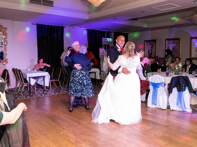 Errol and Mhairi&apos;s Wedding in Banknock, Perthshire 2