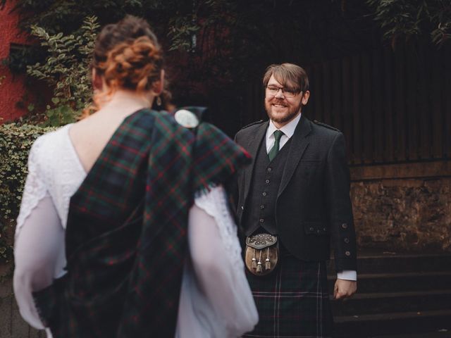 Paul and Karolina's Wedding in Edinburgh, Lothian &amp; Borders 4